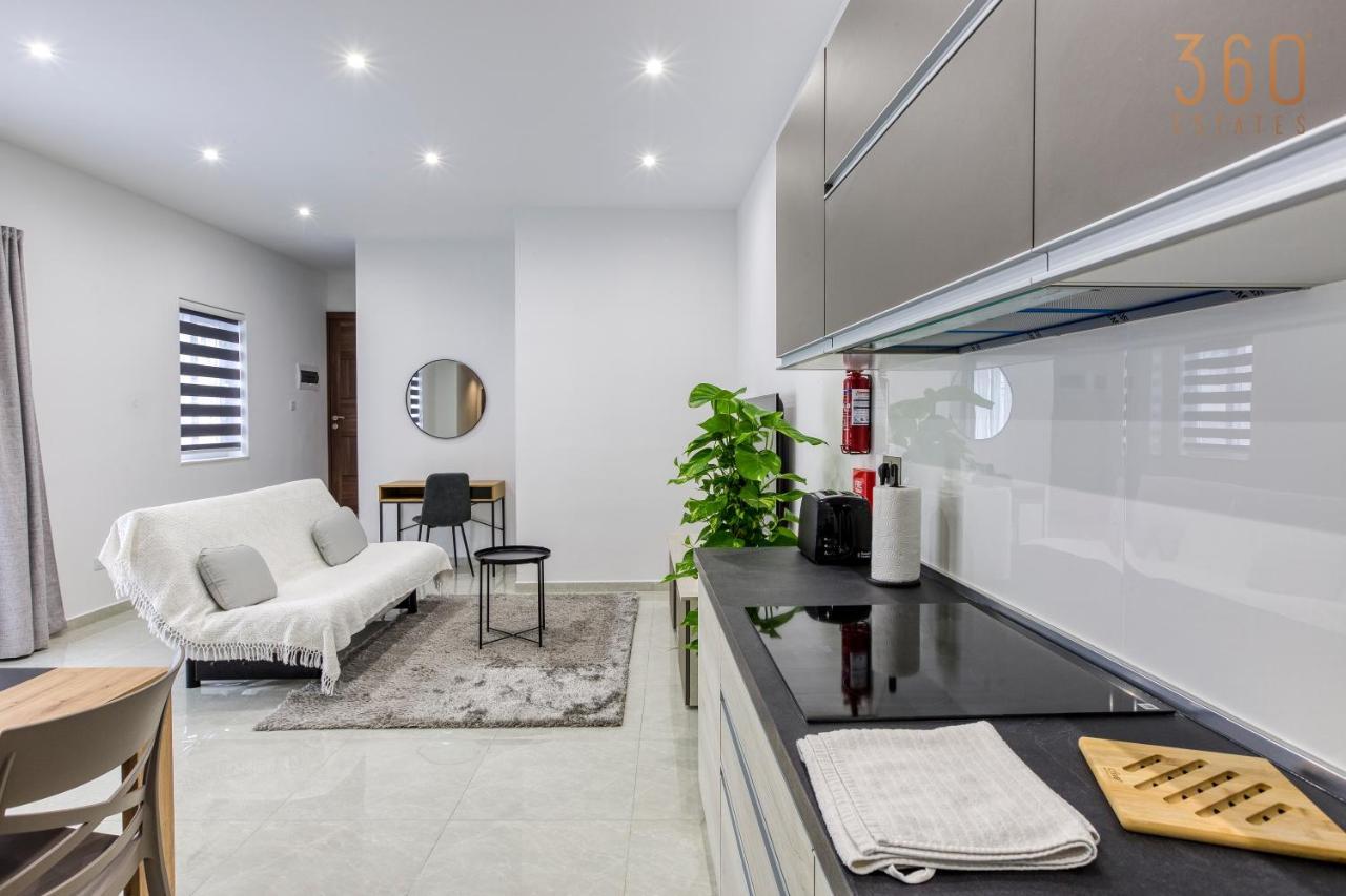 A Lovely 1Br Home With Balcony Just Off The Coast By 360 Estates San Ġiljan Exterior foto