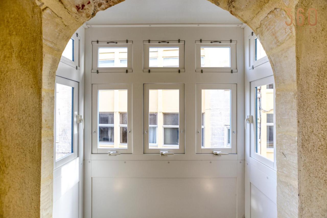 A Lovely 1Br Home With Balcony Just Off The Coast By 360 Estates San Ġiljan Exterior foto