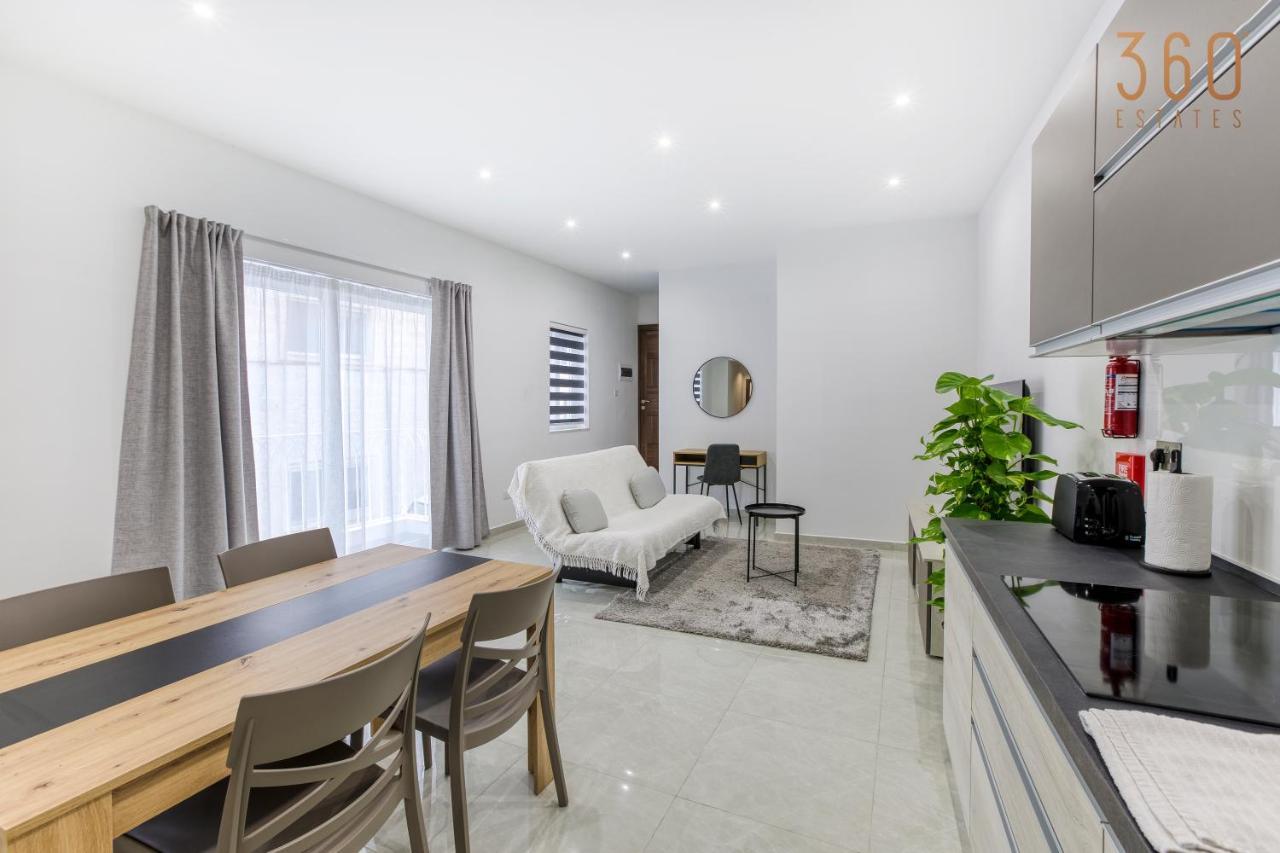A Lovely 1Br Home With Balcony Just Off The Coast By 360 Estates San Ġiljan Exterior foto